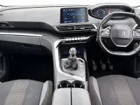 Used Peugeot 5008 Active 131 HP (96 kW) 2020 White SUV