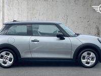 Używany Mini Cooper Hatch 154 KM (113 kW) 2024 Srebrny Hatchback