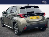 Second-hand Toyota Yaris Hybrid Design 113 CP (83 kW) 2022 Other Hatchback