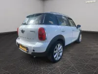 Usado Mini Cooper 122 CV (89 kW) 2011 Blanco Utilitario