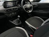 Used Hyundai i10 SE 67 HP (49 kW) 2023 Hatchback