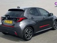 Second-hand Toyota Yaris Hybrid Design 113 CP (83 kW) 2022 Gri Hatchback