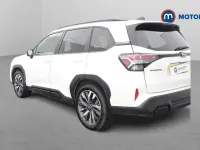Käytetty Subaru Forester 136 HP (100 kW) 2025 Valkoinen Katumaasturi