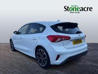 Used Ford Focus ST-Line 125 HP (91 kW) 2019 White Hatchback