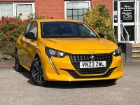 Used Peugeot 208 Active+ 74 HP (54 kW) 2023 Yellow Hatchback