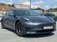 Usado Tesla Model 3 Standard Range 366 kW (498 CV) 2022 Gris Berlina