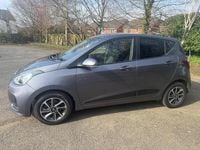 Used Hyundai i10 Premium 83 HP (61 kW) 2017 Grey Hatchback