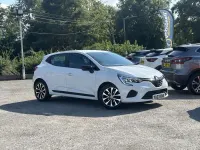 Used Renault Clio Evolution 90 HP (66 kW) 2023 White Hatchback