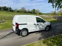 Used Nissan Townstar Acenta 130 HP (95 kW) 2023 White Van