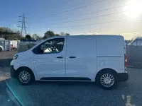 Usado Toyota Proace 100 HP (73 kW) 2021 Branco Monovolume