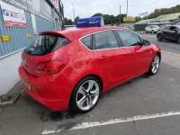 Used Vauxhall Astra Edition 140 HP (102 kW) 2014 Red Hatchback
