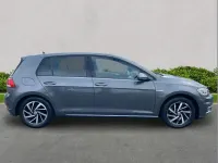 Używany VW Golf VIII Edition 130 KM (95 kW) 2020 Szary Hatchback