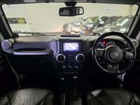 Used Jeep Wrangler Sahara 197 HP (144 kW) 2012 White SUV