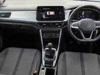 Used VW T-Roc Life 110 HP (80 kW) 2022 Blue SUV