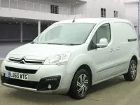 Gebraucht Citroën Berlingo 90 PS (66 kW) 2016 Silber Van / Kleinbus