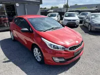 Used Kia ProCeed 100 HP (73 kW) 2015 Red Hatchback