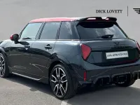 Używany Mini Cooper Hatch 154 KM (113 kW) 2024 Szary Hatchback