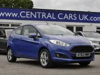 Usado Ford Fiesta Zetec 82 HP (60 kW) 2013 Azul Citadino