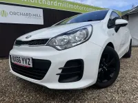 Begagnad Kia Rio 84 HK (61 kW) 2016 Vit Halvkombi