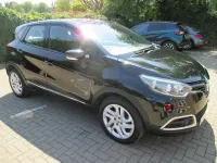 Used Renault Captur Dynamique 90 HP (66 kW) 2016 Black SUV