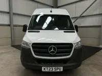 Używany Mercedes Sprinter Premium 150 KM (110 kW) 2023 Biały Van