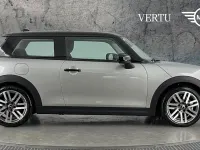 Usado Mini Cooper Classic 114 kW (156 HP) 2026 Citadino