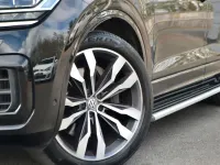 Used VW Touareg R-line 340 HP (250 kW) 2019 Black SUV