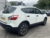 Used Nissan Qashqai N-TEC 2012 White SUV