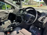 Used Ford Focus RS 350 HP (257 kW) 2017 Black Hatchback
