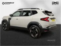 Used Dacia Duster Extreme 130 HP (95 kW) 2025 Cream Hatchback