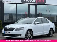 Used Skoda Octavia LAURIN & KLEMENT 150 HP (110 kW) 2015 White Estate