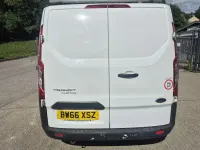 Used Ford Transit Custom 105 HP (77 kW) 2016 White Van