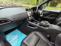 Usado Jaguar F-Pace Supercharged 374 HP (275 kW) 2016 Vermelho SUV