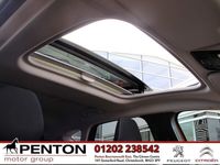 used Renault Captur 1.3 TCe S Edition EDC Euro 6 (s/s) 5dr AUTO OPTIONS LOW MILES SUV