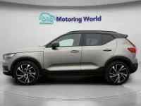 Usado Volvo XC40 R-Design Pro 163 CV (119 kW) 2022 Gris SUV