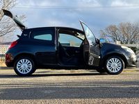 Usado Renault Clio II 75 HP (55 kW) 2011 Preto Citadino