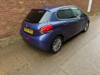 Used Peugeot 208 Allure 100 HP (73 kW) 2017 Blue Hatchback