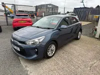 Used Kia Rio 99 HP (72 kW) 2017 Blue Hatchback