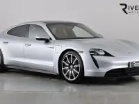 Usado Porsche Taycan Performance Package 419 kW (571 HP) 2023 Prateado Sedan