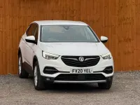 Used Vauxhall Grandland X Business Edition 130 HP (95 kW) 2020 White SUV