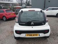 Used Citroën C1 VTR Sport 68 HP (50 kW) 2011 White Hatchback