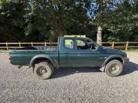 Used Mitsubishi L200 113 HP (83 kW) 2005 Green Pickup