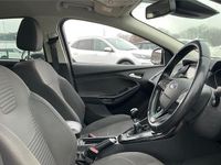 Usado Ford Focus Titanium 2017 Cinzento Citadino