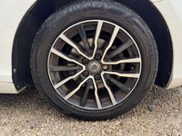 Used Volvo V40 Momentum 120 HP (88 kW) 2019 Hatchback