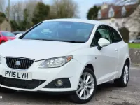 Usado Seat Ibiza Sport 85 HP (62 kW) 2015 Branco Citadino