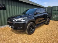 Used Toyota HiLux Plus 201 HP (147 kW) 2023 Black Pickup