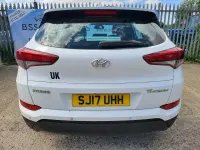 Used Hyundai Tucson SE 116 HP (85 kW) 2017 White SUV