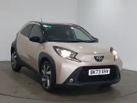 Used Toyota Aygo X 72 HP (52 kW) 2023 Beige SUV
