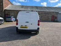 Used Vauxhall Combo Edition 100 HP (73 kW) 2019 White MPV