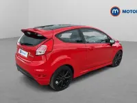 Used Ford Fiesta ST-Line 140 HP (102 kW) 2017 Red Hatchback